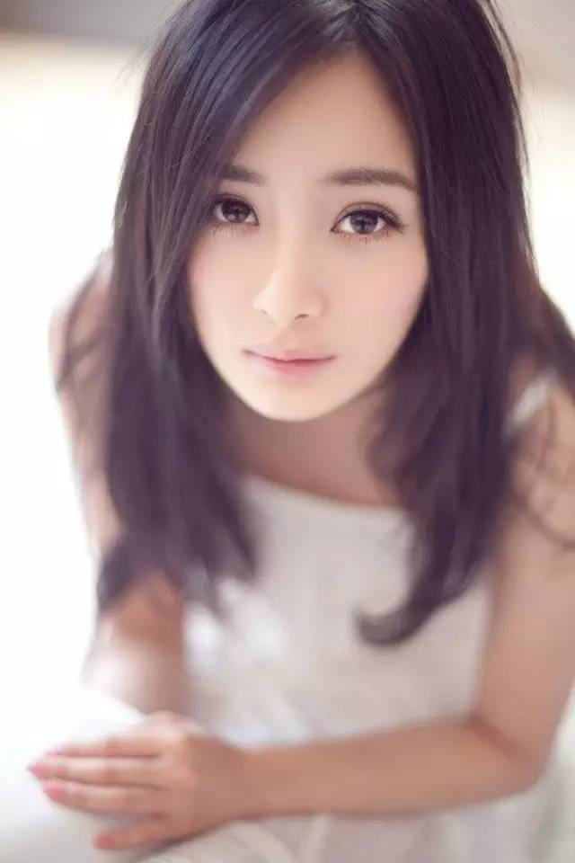 嘴唇直播下载 子弹与玫瑰